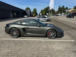 Grün Gebraucht 2022 Porsche Cayman GTS Coupé | 89.000 € (Guter Preis)
