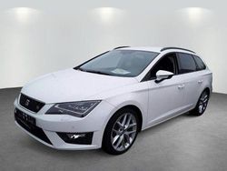 Weiss Gebraucht 2015 Seat Leon Limousine | 10.900 € (Fairer Preis)