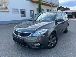 Grau Gebraucht 2010 Kia Ceed Spirit Kombi | 3.499 € (Superpreis)