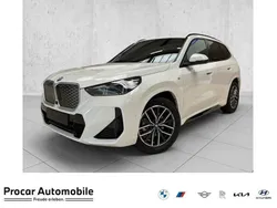 Alpinweiss iii Neu 2025 BMW iX1 M Sport SUV | 59.800 € (Teuer)