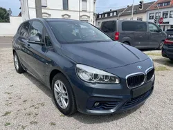 Grau Gebraucht 2017 BMW 216 Active Tourer Sport Line Van / Kleinbus | 9.200 € (Fairer Preis)