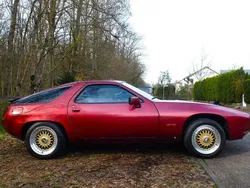 Rot Gebraucht 1981 Porsche 928 Coupé | 17.999 €