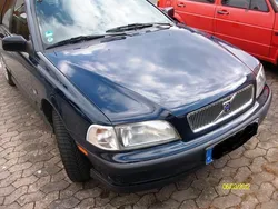 Blau Gebraucht 2000 Volvo V40 Kombi | 4.800 €