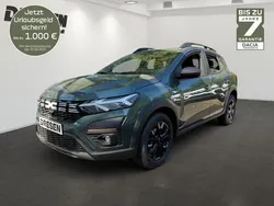 Gruen Neu 2025 Dacia Sandero Extreme Kleinwagen | 21.095 € (Fairer Preis)