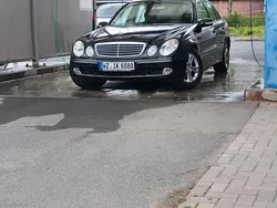 Schwarz Gebraucht 2003 Mercedes E220 Limousine | 3.499 € (Etwas zu teuer)