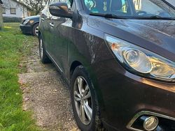 Braun Gebraucht 2010 Hyundai Tucson SUV | 6.200 € (Guter Preis)