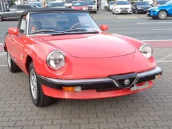 Rot Gebraucht 1985 Alfa Romeo Spider Cabrio | 14.900 €