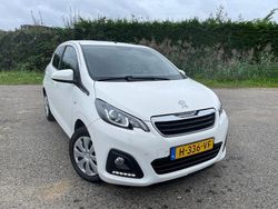 Weiß Gebraucht 2020 Peugeot 108 Active Kleinwagen | 6.448 € (Fairer Preis)
