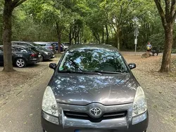 Grau Gebraucht 2007 Toyota Corolla Verso Van / Kleinbus | 3.750 € (Teuer)