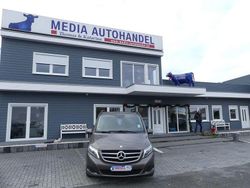 Grau Gebraucht 2017 Mercedes V250 Van / Kleinbus | 35.000 € (Fairer Preis)