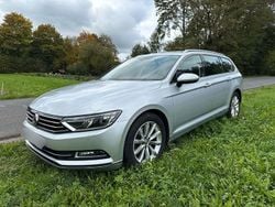 Silber Gebraucht 2019 VW Passat Highline Kombi | 16.900 € (Guter Preis)