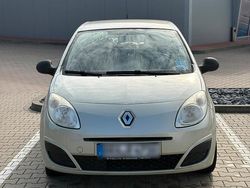 Gelb Gebraucht 2008 Renault Twingo Kleinwagen | 1.500 €