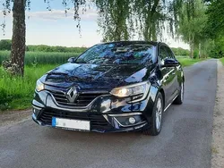 Schwarz Gebraucht 2018 Renault Mégane IV LIMITED Limousine | 7.800 € (Etwas zu teuer)