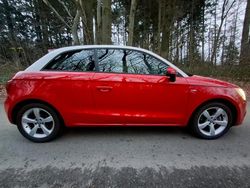 Rot Gebraucht 2011 Audi A1 S-Line Kleinwagen | 11.000 € (Etwas zu teuer)