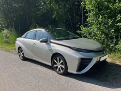 Silber Gebraucht 2017 Toyota Mirai Limousine | 10.000 € (Superpreis)