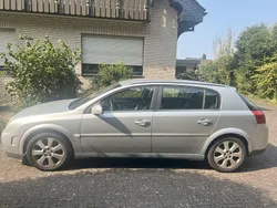 Silber Gebraucht 2003 Opel Signum Kombi | 1.700 € (Fairer Preis)