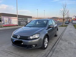 Grau Gebraucht 2009 VW Golf VI Highline Limousine | 8.900 € (Teuer)