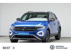 Ravennablau metallic/deep black perleffe (metallic) Gebraucht 2022 VW T-Roc Style SUV | 24.499 € (Fairer Preis)