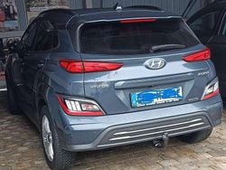 Grau Gebraucht 2022 Hyundai Kona SUV | 24.000 € (Teuer)