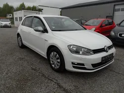 Weiß Gebraucht 2014 VW Golf VII Cup Limousine | 7.999 € (Fairer Preis)
