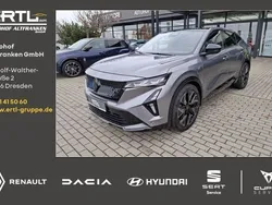 Dolomitgrau metallic / dach i Gebraucht 2025 Renault Rafale Esprit Alpine SUV | 47.280 € (Fairer Preis)