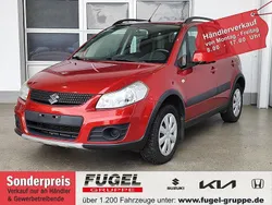 Rot Gebraucht 2011 Suzuki SX4 SUV | 7.399 € (Teuer)