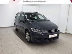 Uranograu Gebraucht 2022 VW Touran Comfortline Van / Kleinbus | 27.789 € (Guter Preis)
