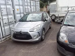 Grau Gebraucht 2014 Citroën DS3 Kleinwagen | 5.500 €