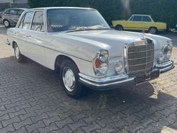 Weiß Gebraucht 1972 Mercedes 280 SE Limousine | 25.000 €