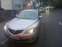 Silber Gebraucht 2006 Mazda 3 Limousine | 2.300 € (Fairer Preis)