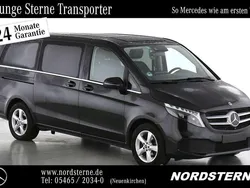 Obsidianschwarz Gebraucht 2023 Mercedes V220 Avantgarde Edition Van / Kleinbus | 58.890 € (Teuer)