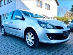 Gebraucht 2006 Renault Clio II Dynamique Limousine | 2.000 € (Fairer Preis)