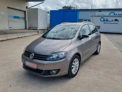 Braun Gebraucht 2012 VW Golf Plus Style Van / Kleinbus | 5.600 € (Guter Preis)