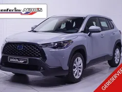 Grau Gebraucht 2023 Toyota Corolla Cross Active SUV | 31.428 € (Fairer Preis)