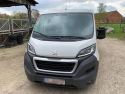 Weiß Gebraucht 2017 Peugeot Boxer Van | 8.450 €