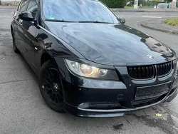 Schwarz Gebraucht 2006 BMW 320 Limousine | 2.500 € (Superpreis)