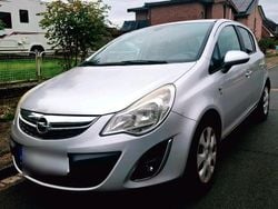 Silber Gebraucht 2011 Opel Corsa Satellite Limousine | 2.850 € (Guter Preis)