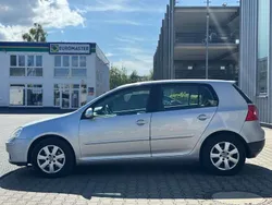 Reflexsilber metallic Gebraucht 2005 VW Golf V Comfortline Limousine | 1.980 € (Guter Preis)