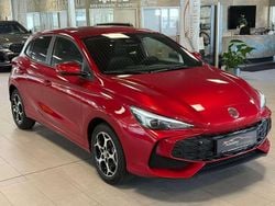 Diamond red Gebraucht 2024 MG MG3 Luxury Kleinwagen | 18.990 € (Guter Preis)