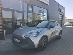 Silber Gebraucht 2024 Toyota C-HR Team SUV | 40.370 € (Teuer)