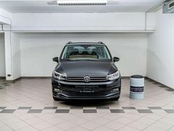 Deep black Gebraucht 2023 VW Touran Comfortline Van / Kleinbus | 28.400 € (Guter Preis)