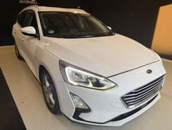 Weiß Gebraucht 2019 Ford Focus Limousine | 8.925 € (Superpreis)
