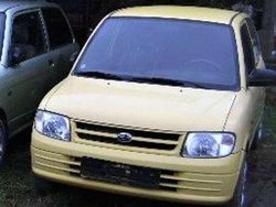 Gelb Gebraucht 2000 Daihatsu Cuore Kleinwagen | 590 € (Fairer Preis)