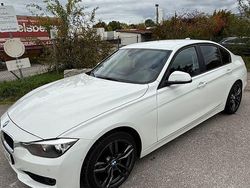 Weiß Gebraucht 2012 BMW 320 Efficient Dynamics Limousine | 11.800 € (Fairer Preis)