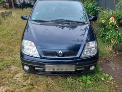 Blau Gebraucht 2000 Renault Scénic Van / Kleinbus | 500 €