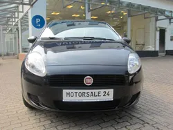Grau Gebraucht 2013 Fiat Punto Lounge Kleinwagen | 5.490 € (Fairer Preis)
