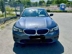 Grau Gebraucht 2021 BMW 320 Advantage Limousine | 25.900 € (Etwas zu teuer)