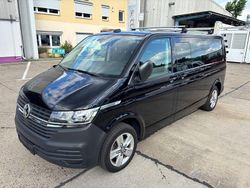 Schwarz Gebraucht 2022 VW Caravelle Van / Kleinbus | 39.499 € (Fairer Preis)