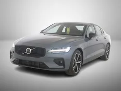 Thunder grey / metallic Gebraucht 2024 Volvo S60 Ultimate Limousine | 35.850 € (Fairer Preis)