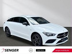 Weiß Gebraucht 2022 Mercedes CLA250e Shooting Brake AMG Kombi | 29.980 € (Fairer Preis)